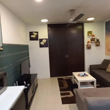 One Maxim Residence At Taragon Kuala Lumpur Exterior photo