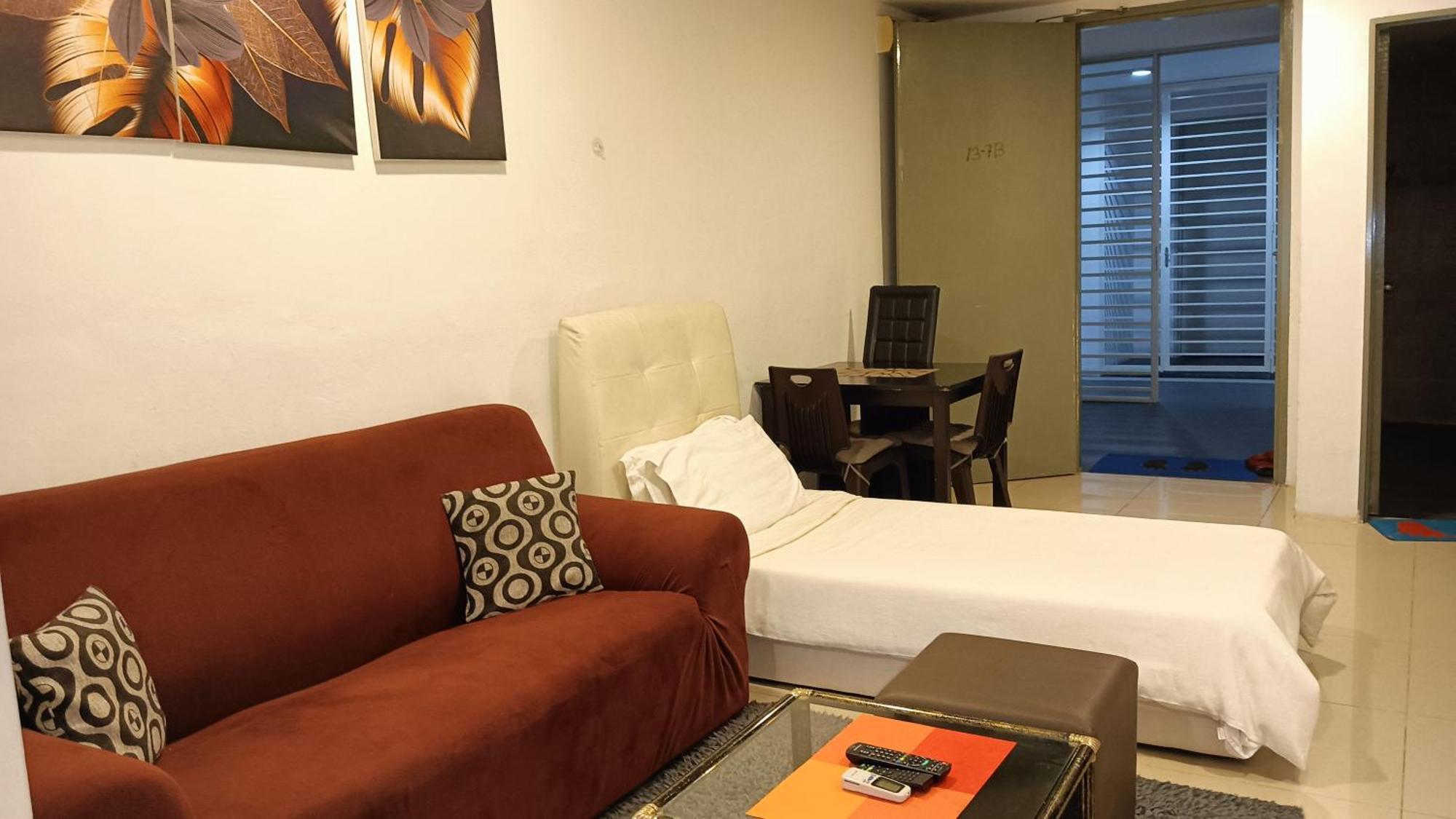 Apartment One Maxim At Taragon *