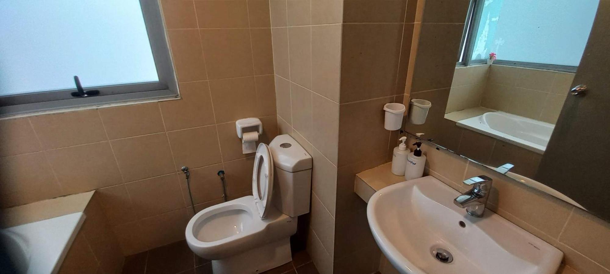 Apartment One Maxim At Taragon